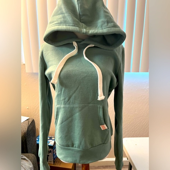 Zumiez hoodie sweater. Olive green. Small - Picture 1 of 3